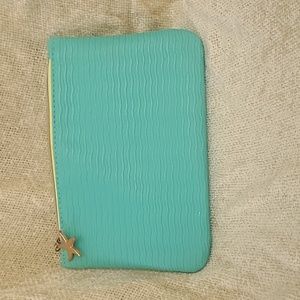 Ipsy makeup bag